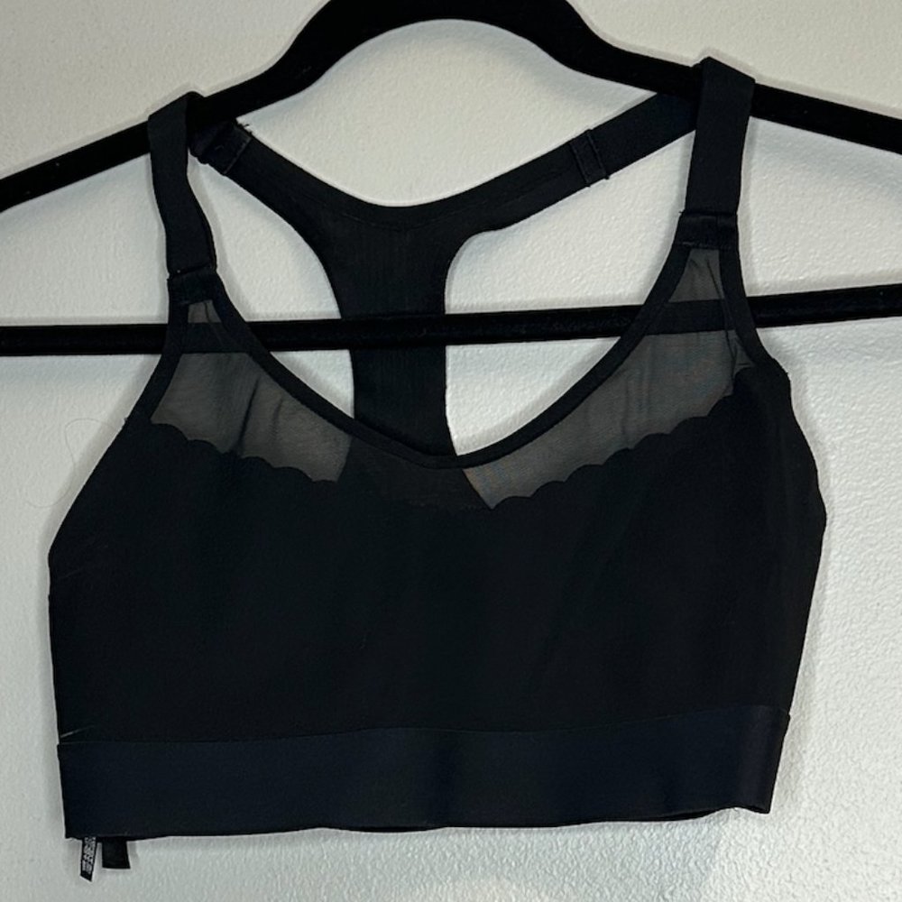 Victoria Sport Scalloped Mesh Top Sports Bra Black